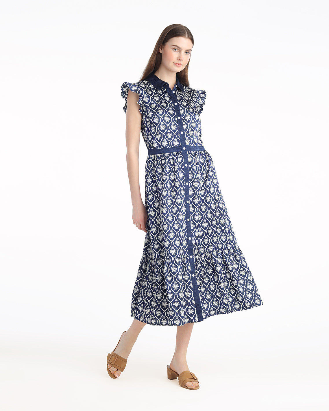Emmylou Sleeveless Midi Shirtdress in Clover Field