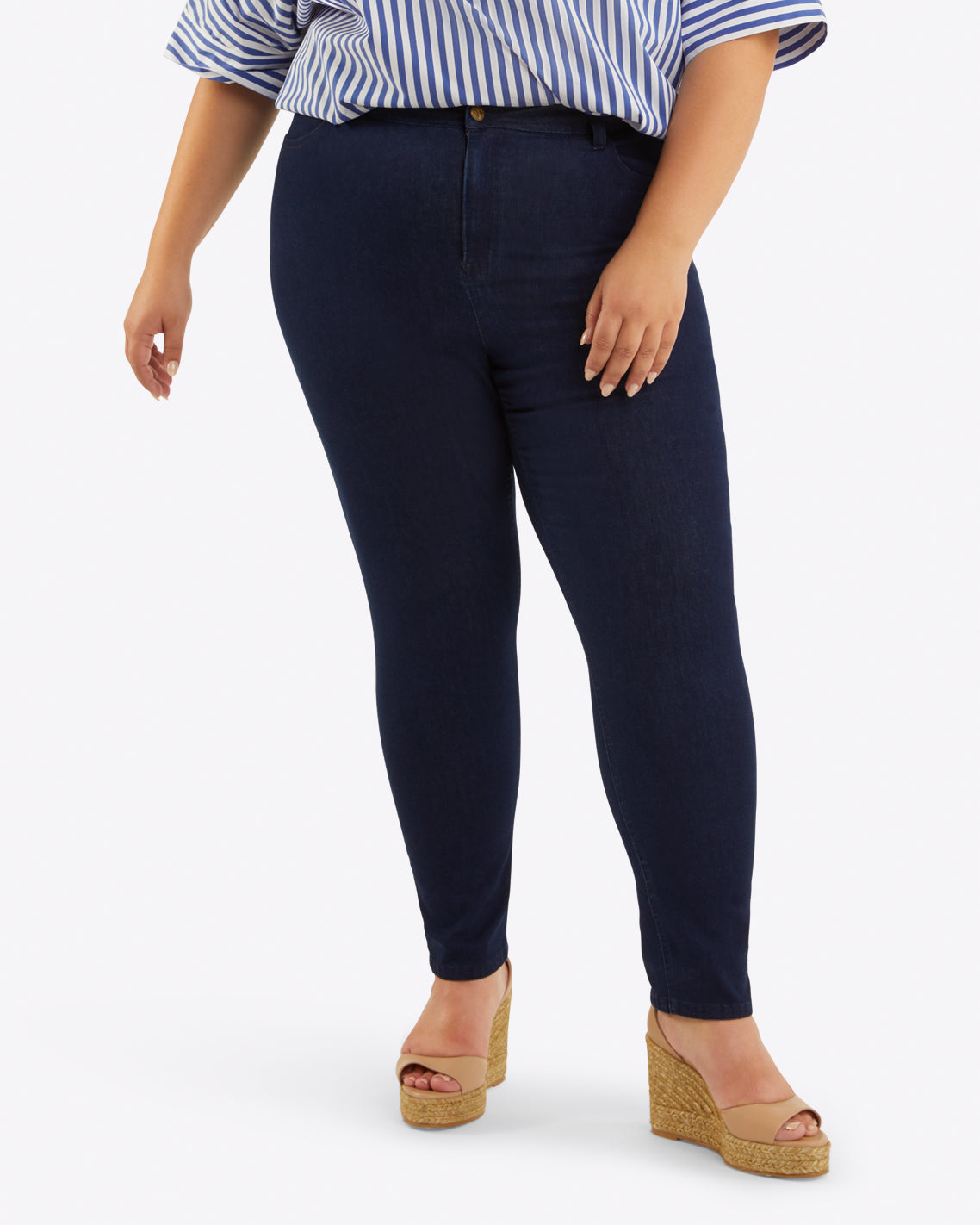 Mid-Rise Slim Jeans in Dark Wash